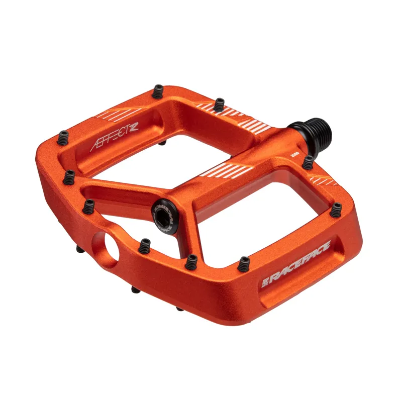 Race Face Aeffect R Flat MTB Pedal - Orange - Image 6