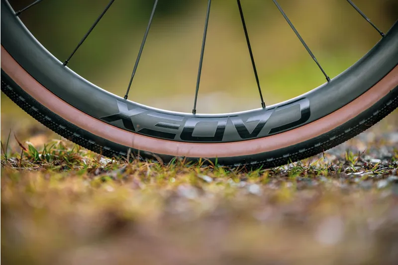 Cadex AR 35 Disc Tubeless Carbon Clincher Front Gravel Bike Wheel - Image 4