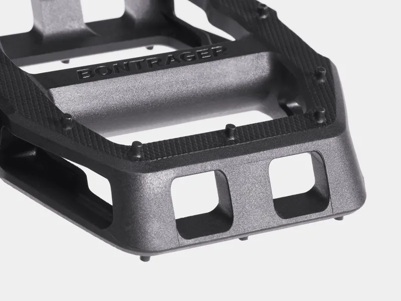 Bontrager Line Comp Flat Pedals - 9/16 - Black - Image 7