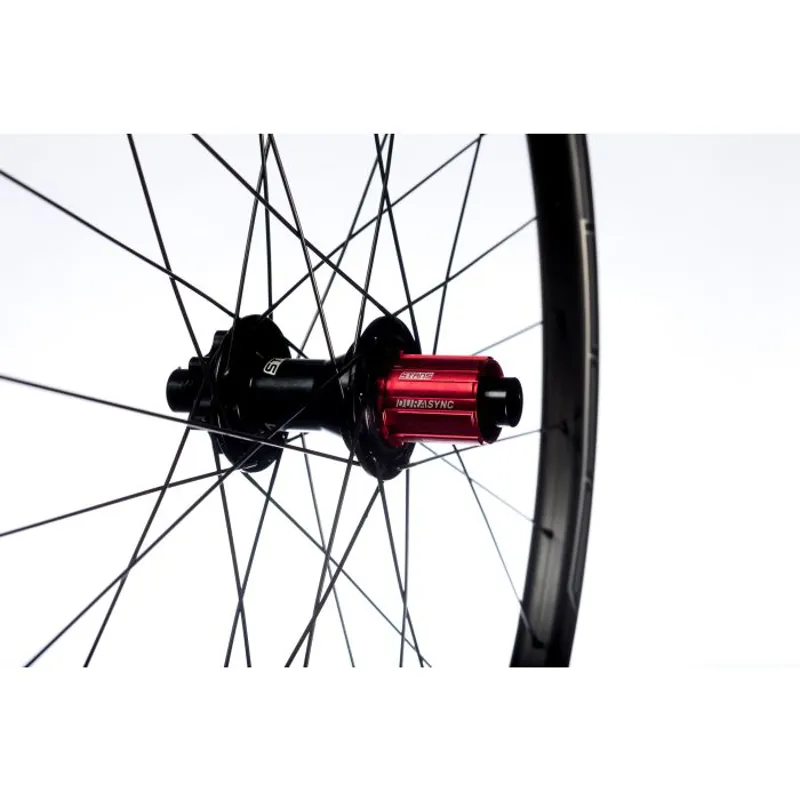 NoTubes Arch CB7 29er Carbon Rear MTB Wheel 12x142 Shimano